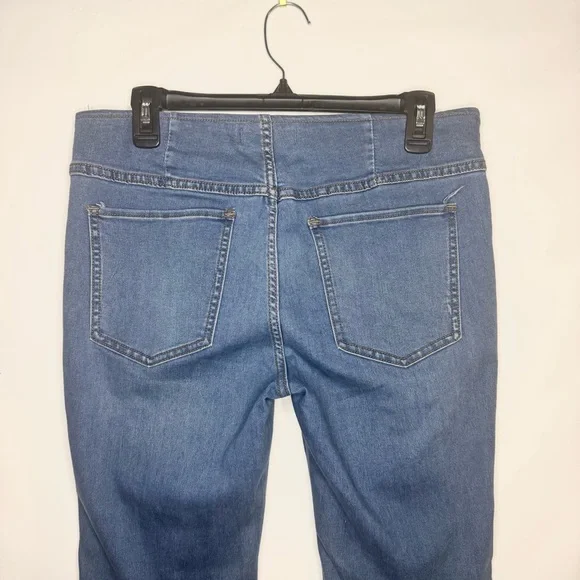 Free people we the free gummy pull on flare leg jeans Size 30 Short - Picture 6 of 10